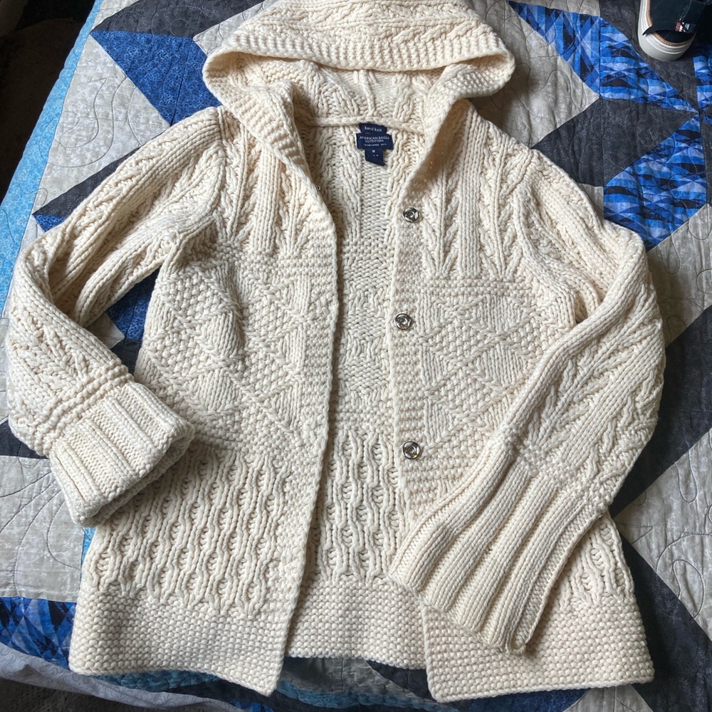 Vintage hand knit American eagle sweater